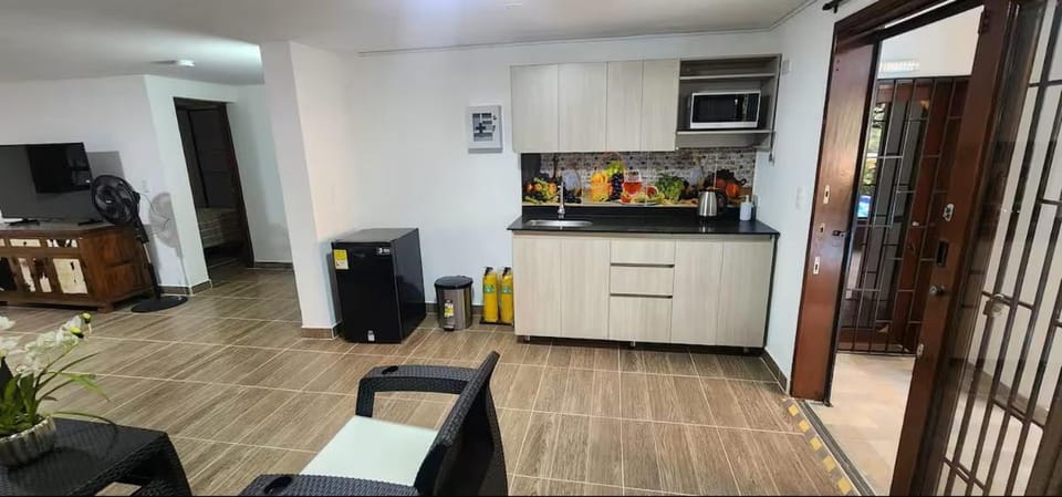 Apartamento en el Poblado cerca a Provenza by Medellin Travels Apartment in Medellin