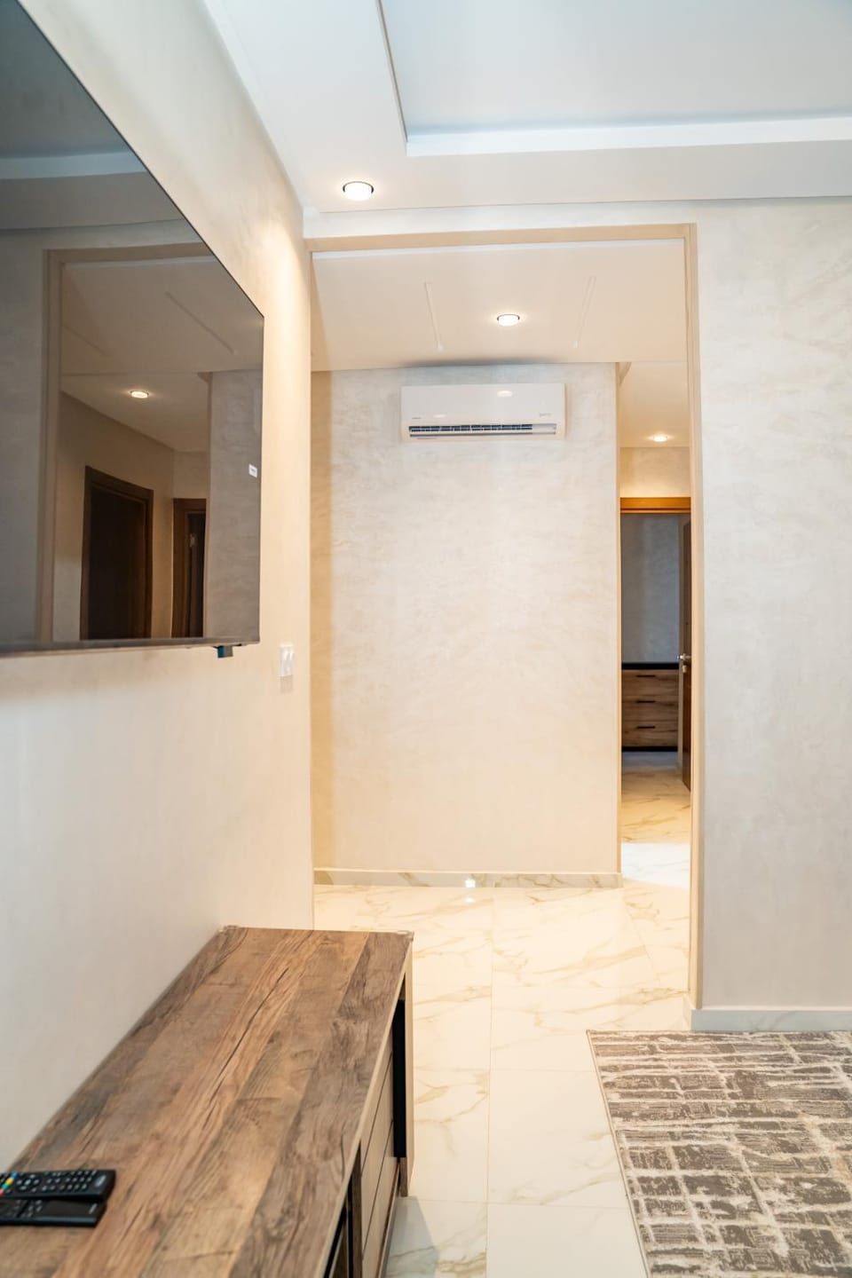 TV and multimedia, air conditioner