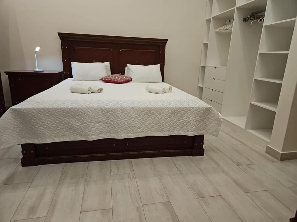 MCHome - Private Villa with Garden & Pool Villa in Africa
