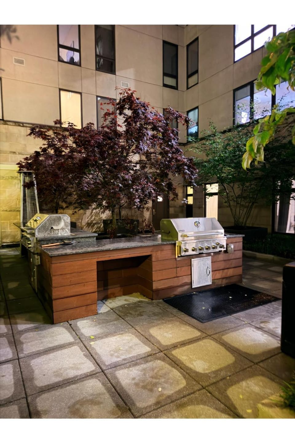 Patio, BBQ facilities, Seating area, Inner courtyard view
