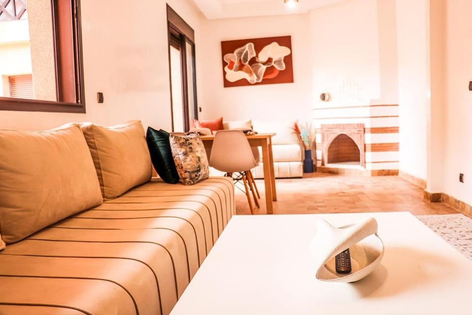 Typical Moroccan 2BR, Pools, Gym, Security 24 H Apartment in Marrakesh