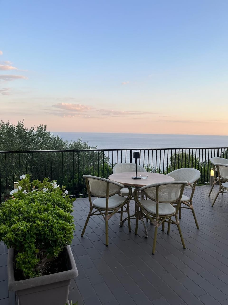 Restaurant/places to eat, Sea view, Sunset