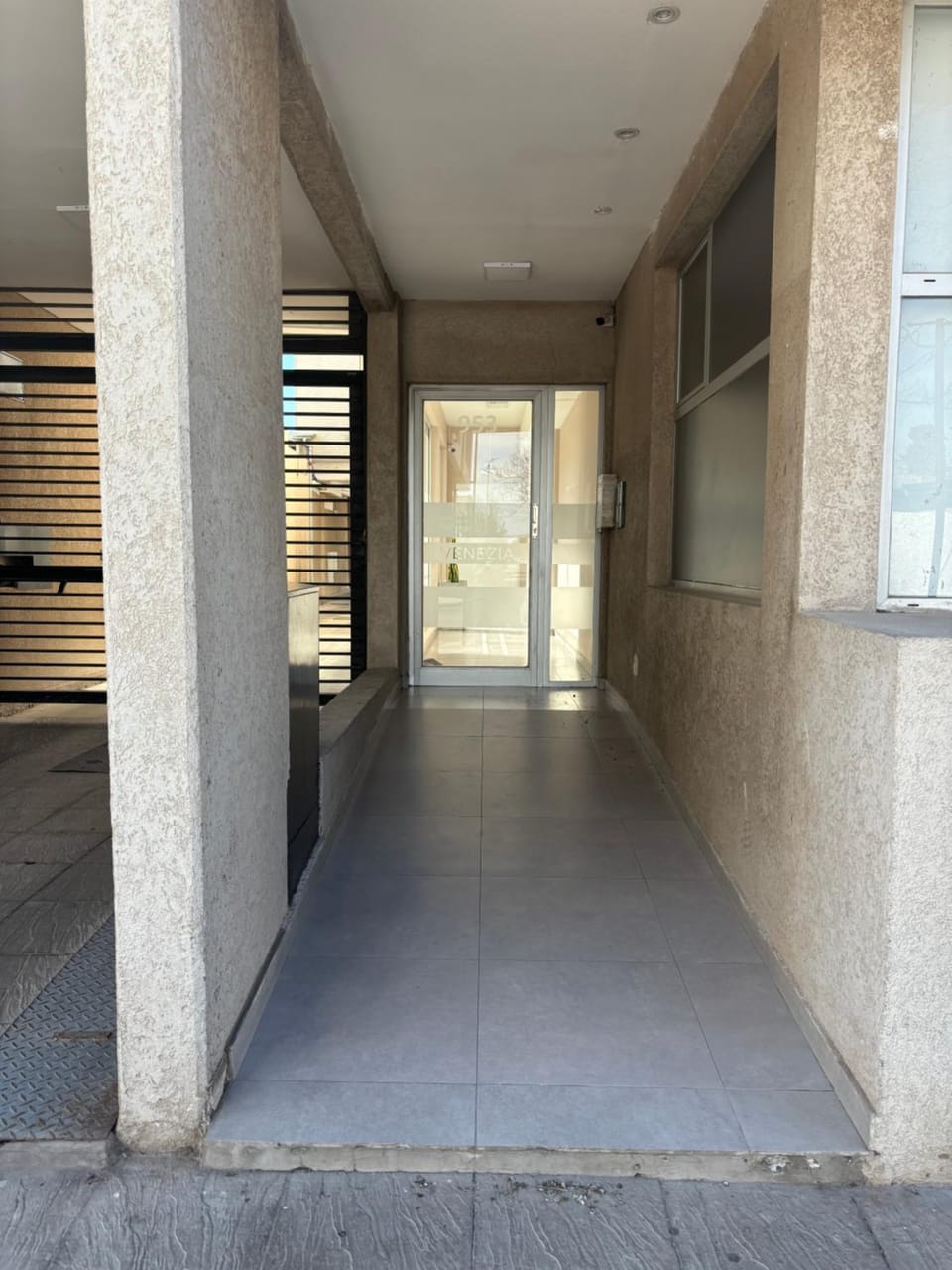 Property building, Facade/entrance