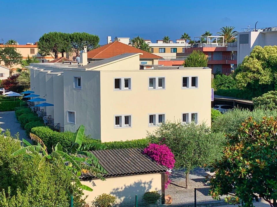 Property building, Bird's eye view