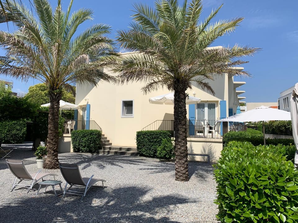 Property building, Garden