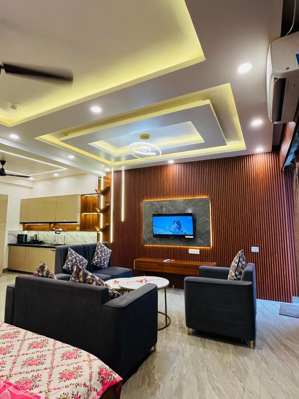 Nivara Luxe Apartment in Noida