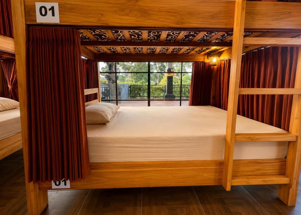 Bali Breeze Hostel Ubud Hostel in Tampaksiring