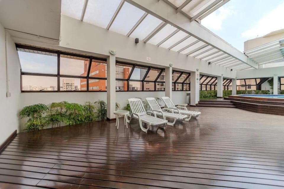 Airport, 24-hour valet, daily cleaning, subway! Apartment in Sao Paulo City