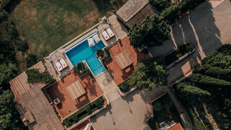 Day, Bird's eye view, Pool view, Swimming pool, sunbed