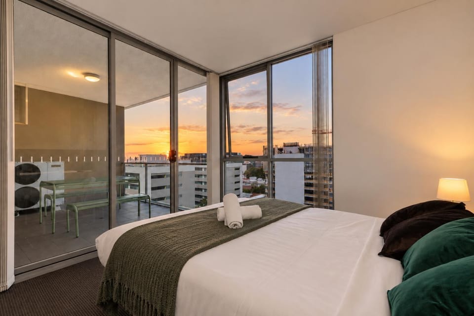 Bed, View (from property/room), Balcony/Terrace, Photo of the whole room, Bedroom, towels