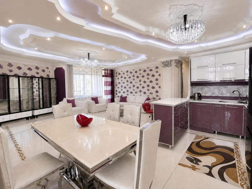 Kitchen or kitchenette, Living room, Seating area, Dining area, stove