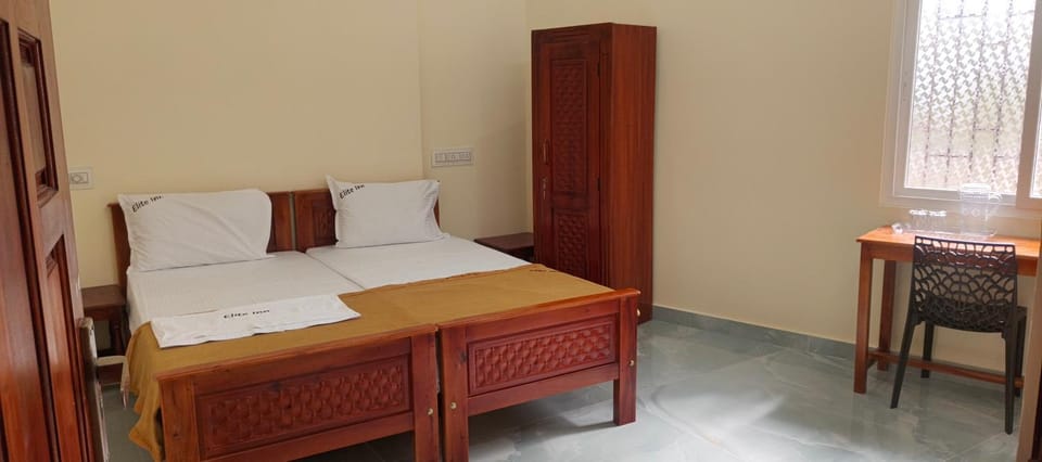 ELITE Inn Bed and Breakfast in Tamil Nadu