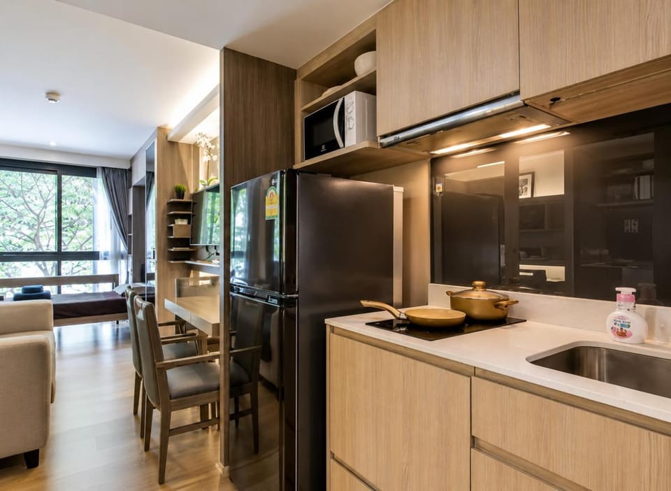 City center 1 bedroom check in 24 h fast wifi gym Apartment in Bangkok