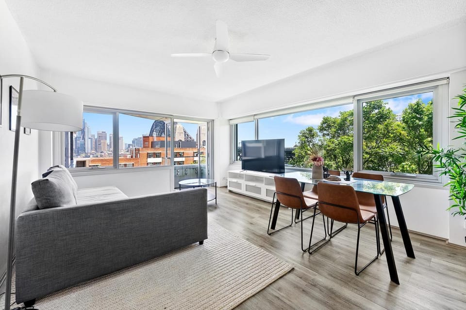 Altus Harbour Bridge Apartments Apartment in Sydney
