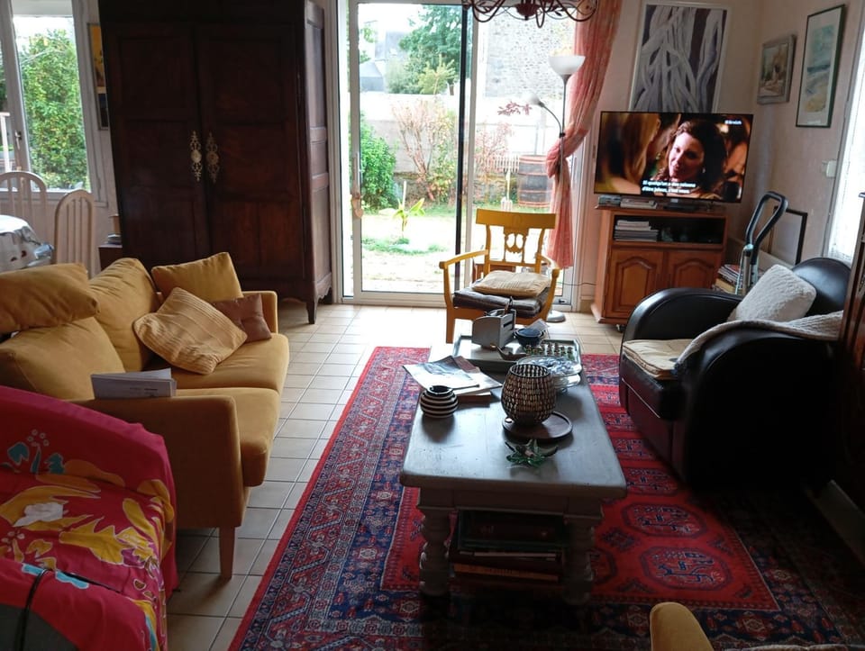 Chambre dans bourgade tranquille Bed and Breakfast in Brittany