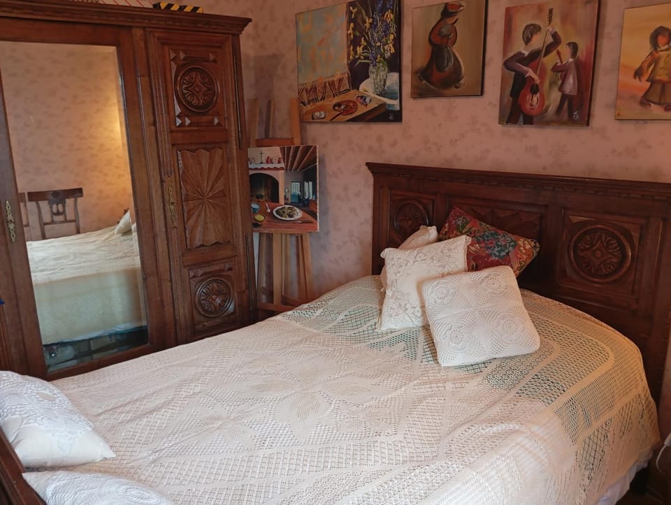 Chambre dans bourgade tranquille Bed and Breakfast in Brittany