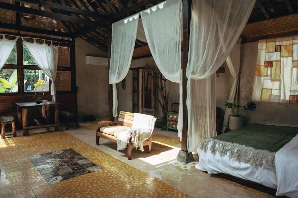 Wanaka Oak House in Kediri