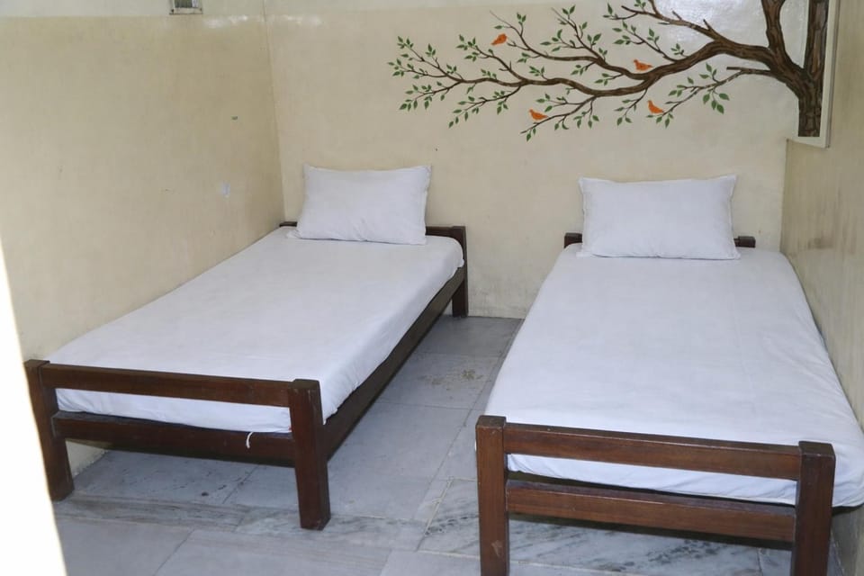 Moon Palace Lodge Near Central Station Hotel in Chennai