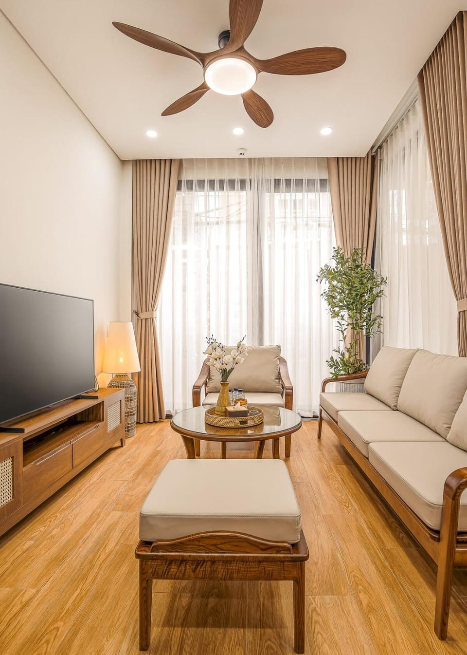 The Querencia Arena Free Pick up Villa in Da Nang