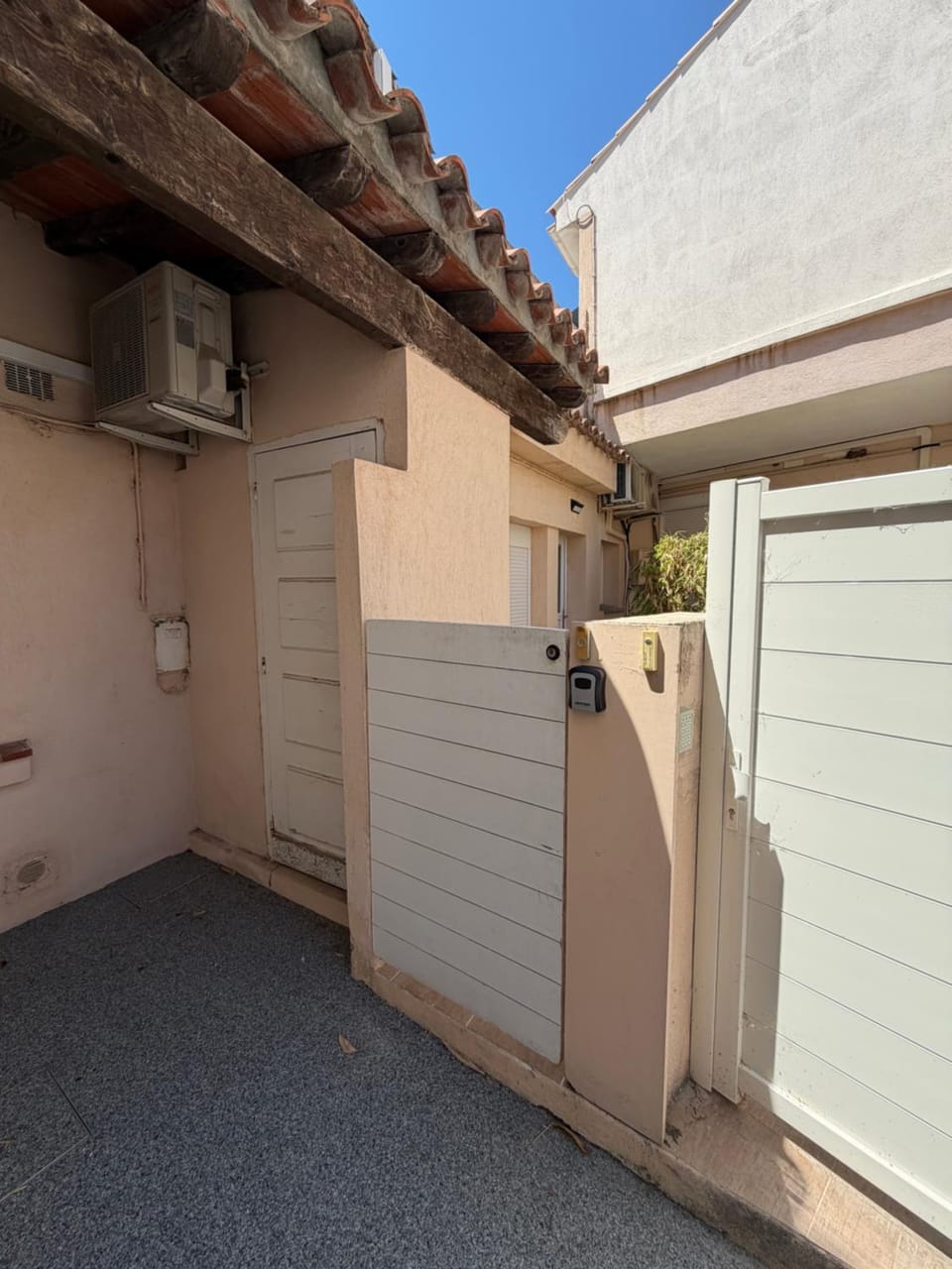 appartement pres des plages Apartment in Roquebrune-sur-Argens