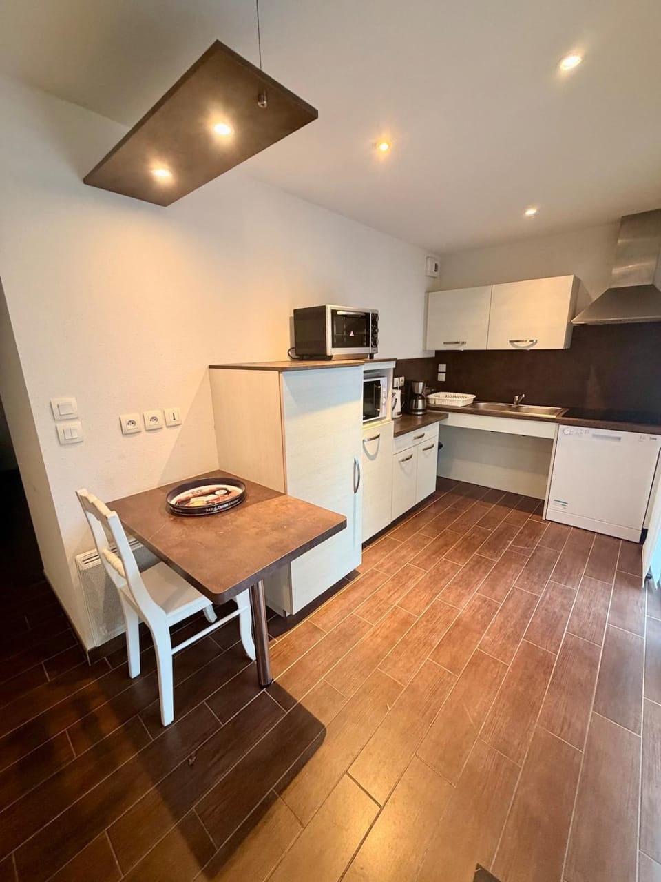 Appartement Pagnol à deux pas du Cimetiere Americain Apartment in Normandy