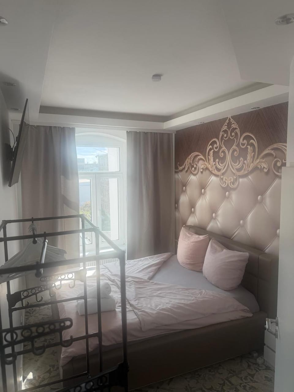 Pension Halle Ost! Self-Check-in Bed and Breakfast in Halle Saale