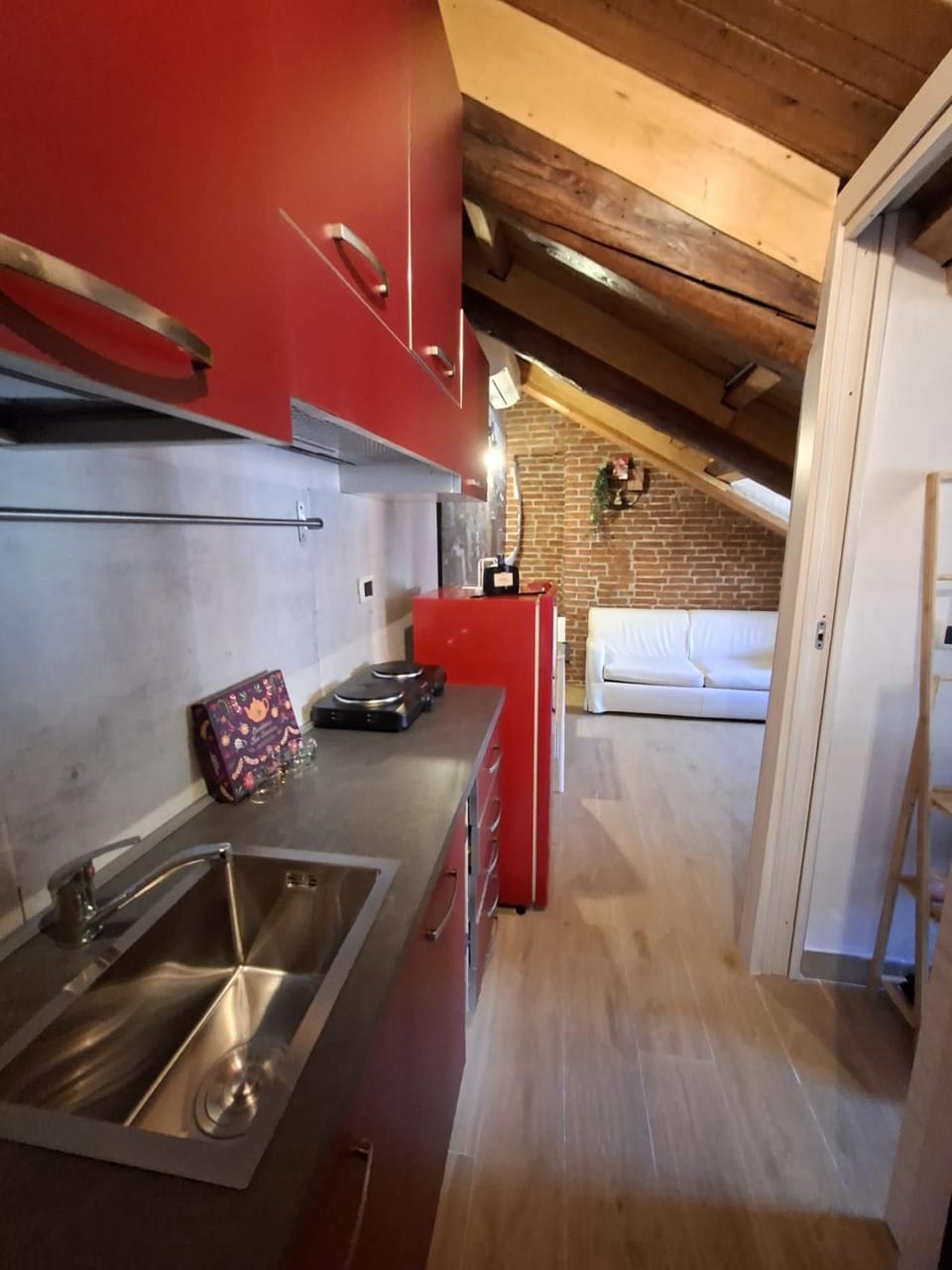 Central Station Suite Apartment in Turin