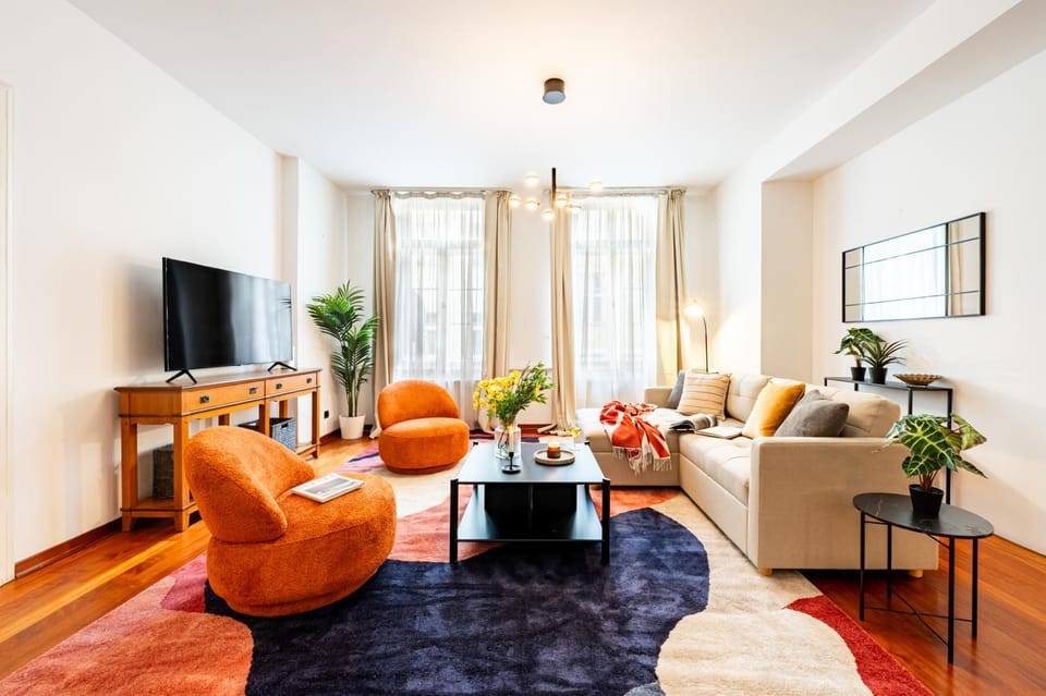 TV and multimedia, Living room, Seating area