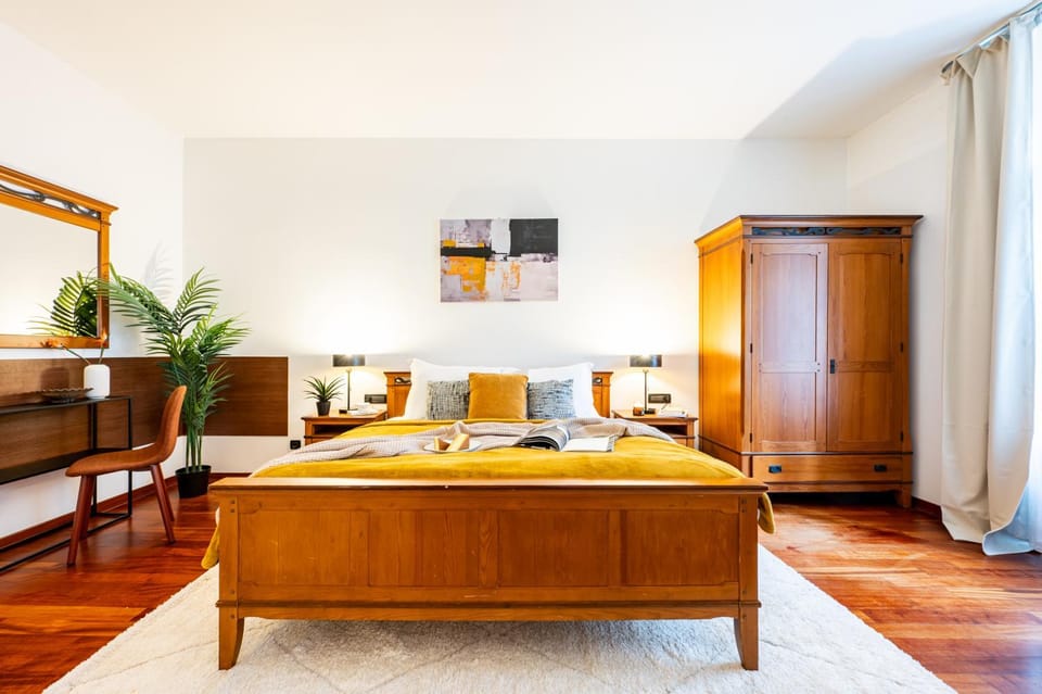 Bed, Bedroom, wardrobe