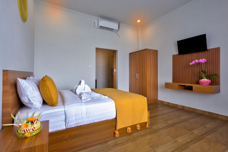 TV and multimedia, Bedroom, wardrobe
