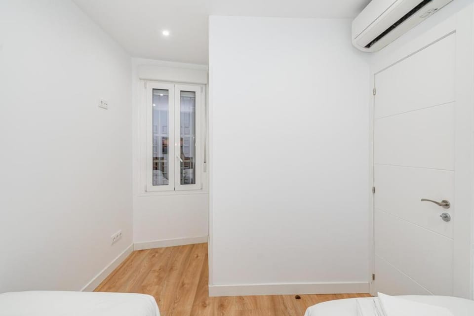 Apartamento reformado en Lavapiés, Madrid centro Apartment in Centro