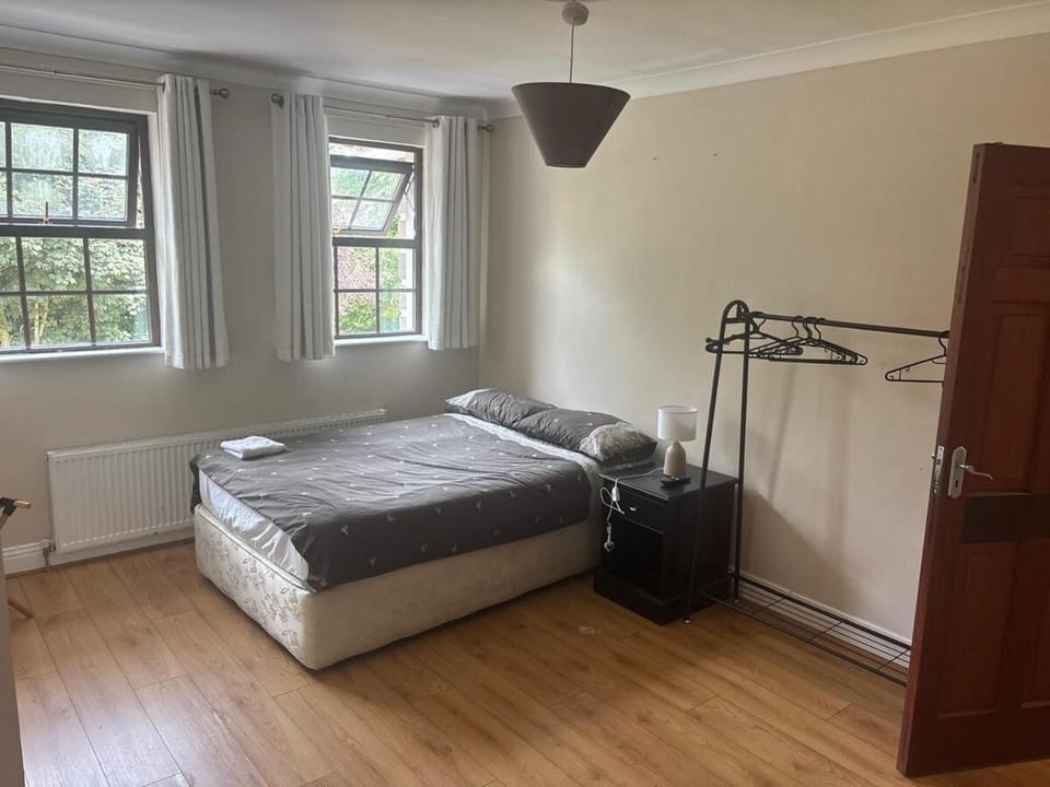 Bed, Photo of the whole room, Bedroom, wardrobe