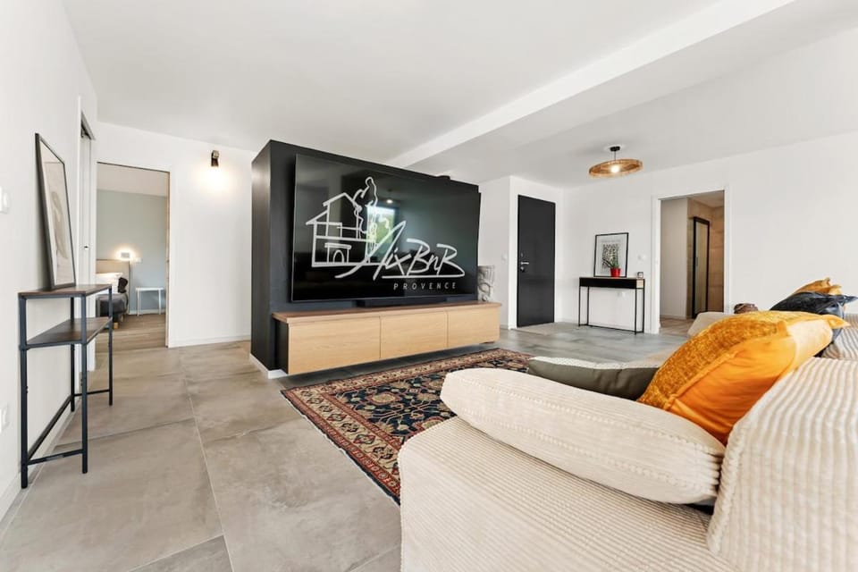 Luxury 3-bedroom apartment, air-conditioned, with spa Apartment in Aix-en-Provence