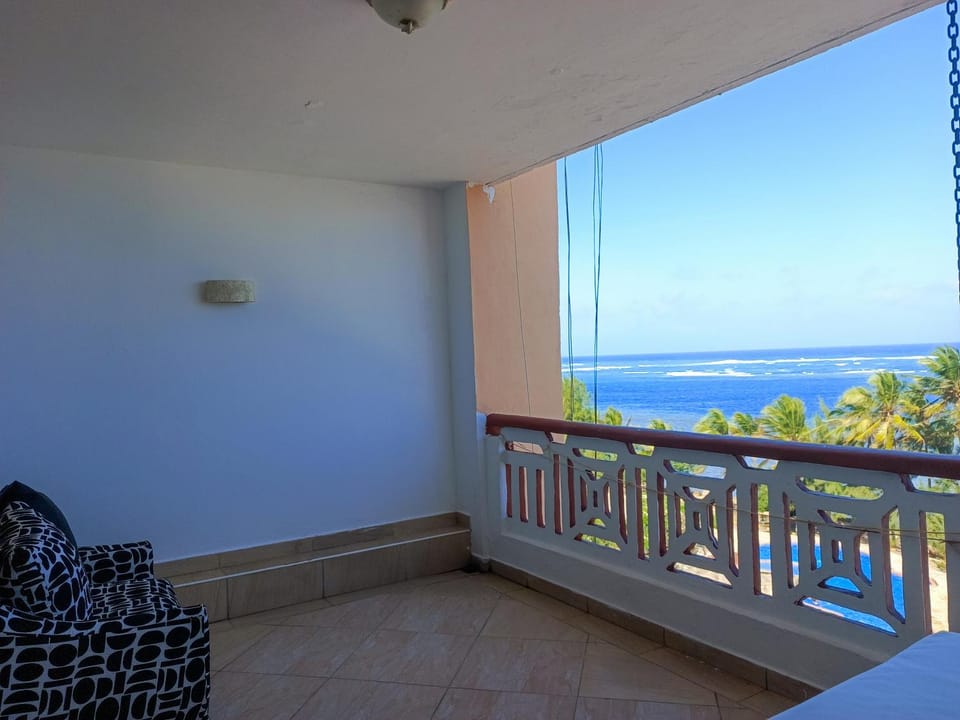 Day, Natural landscape, View (from property/room), Balcony/Terrace, Sea view