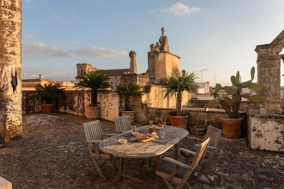 Dreamy old town apartment with breathtaking terrace Apartment in Galatone