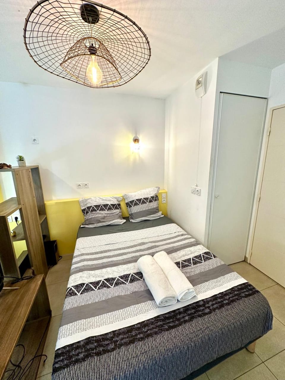 Studio calme et climatisé avec terrasse Apartment in Nice