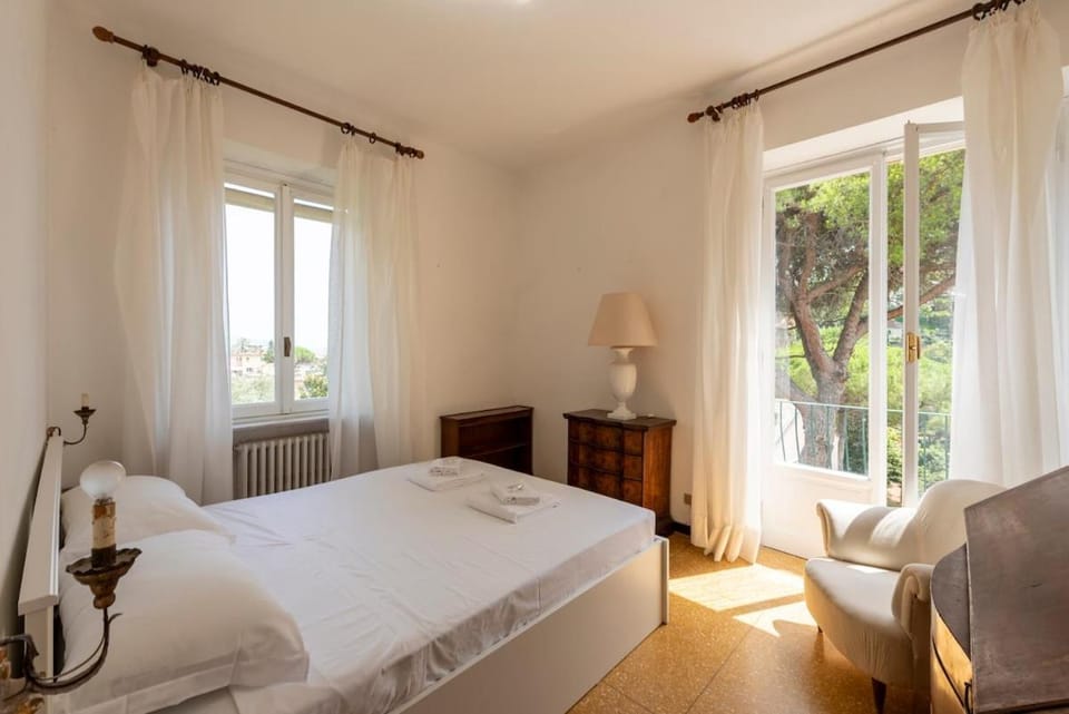 San Michele di Pagana, with parking, 5 min from the beach Apartment in Rapallo