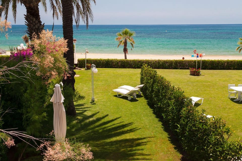 UHC Casa Family Geranis House in Cambrils
