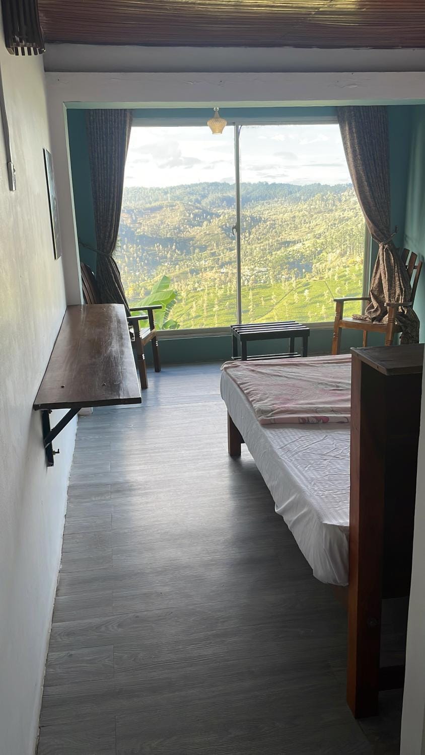 MUNRO HAPUTALE lucky restaurant Bed and Breakfast in Uva Province, Sri Lanka
