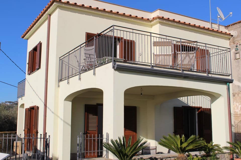 Villa LemonSun Sunset Sorrento Amalfi Coast Sea View House in Massa Lubrense