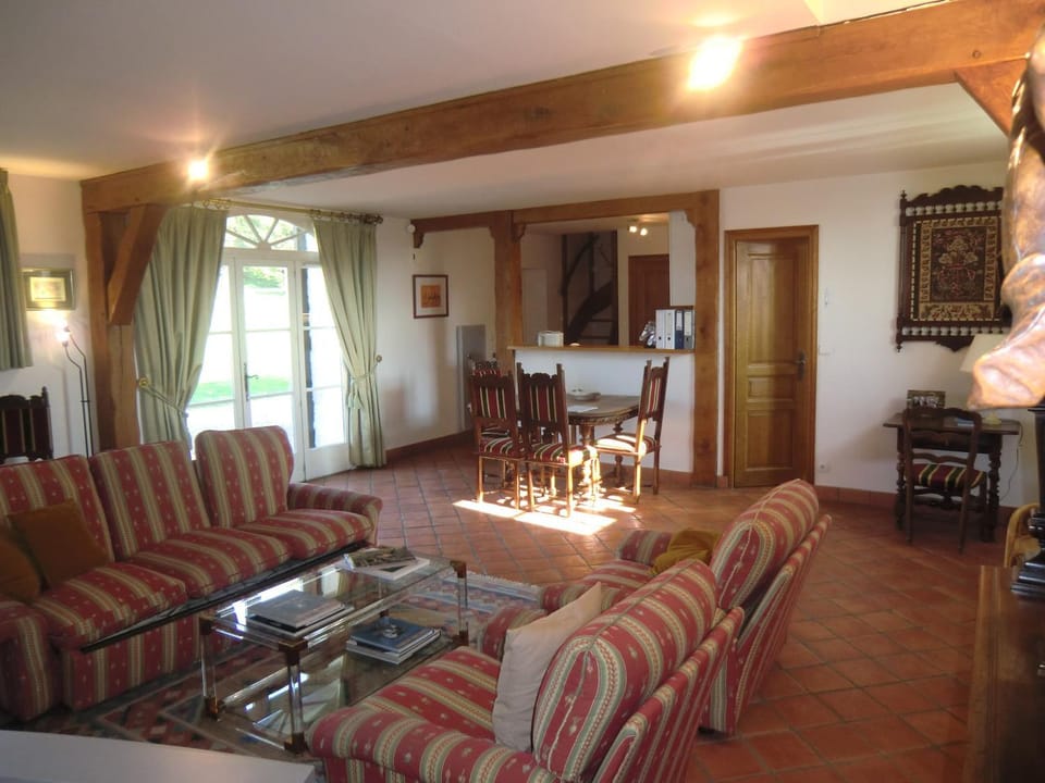 Property building, Living room