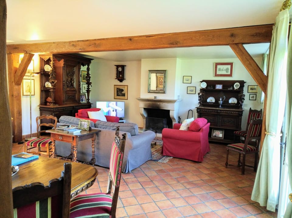 Property building, Living room