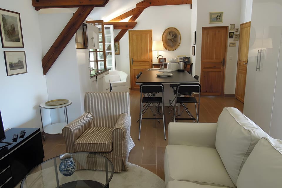Property building, Living room