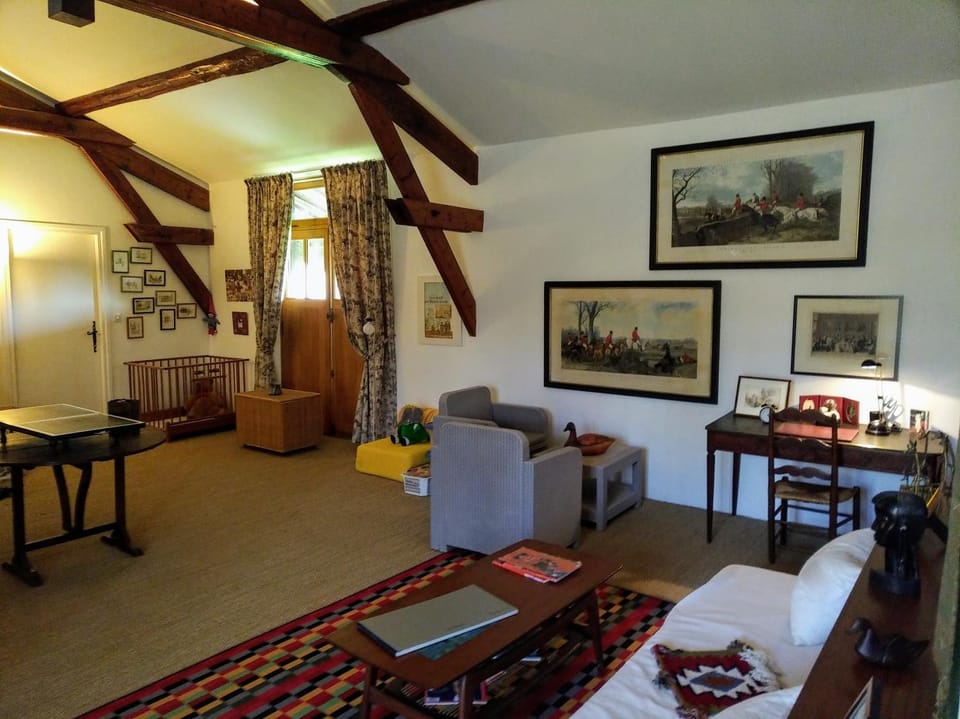 Property building, Living room
