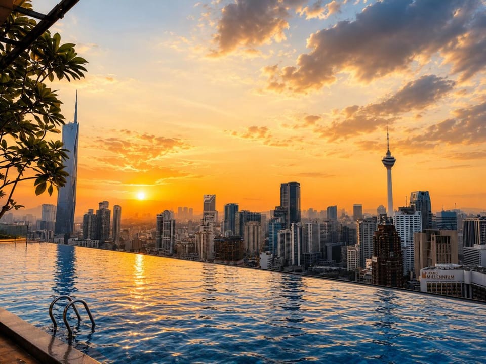 Nearby landmark, Day, City view, Pool view, Swimming pool, Sunrise, Sunset
