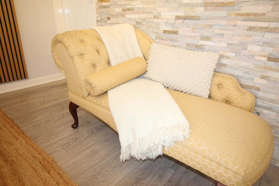Moorehouse Holiday Let 3-Bed Bungalow House in Blackpool