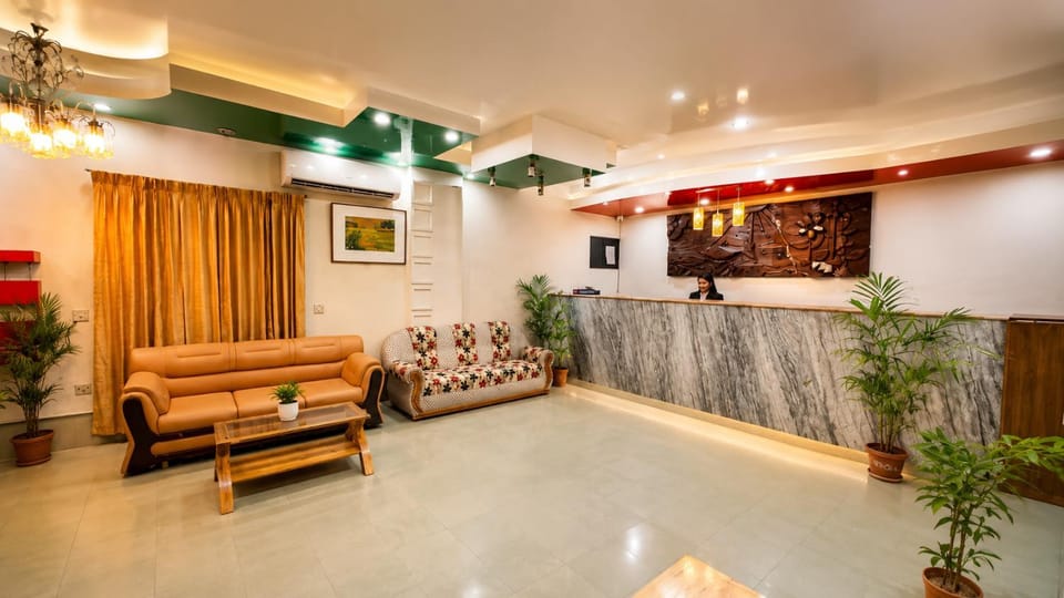 Communal lounge/ TV room, Lobby or reception, Seating area