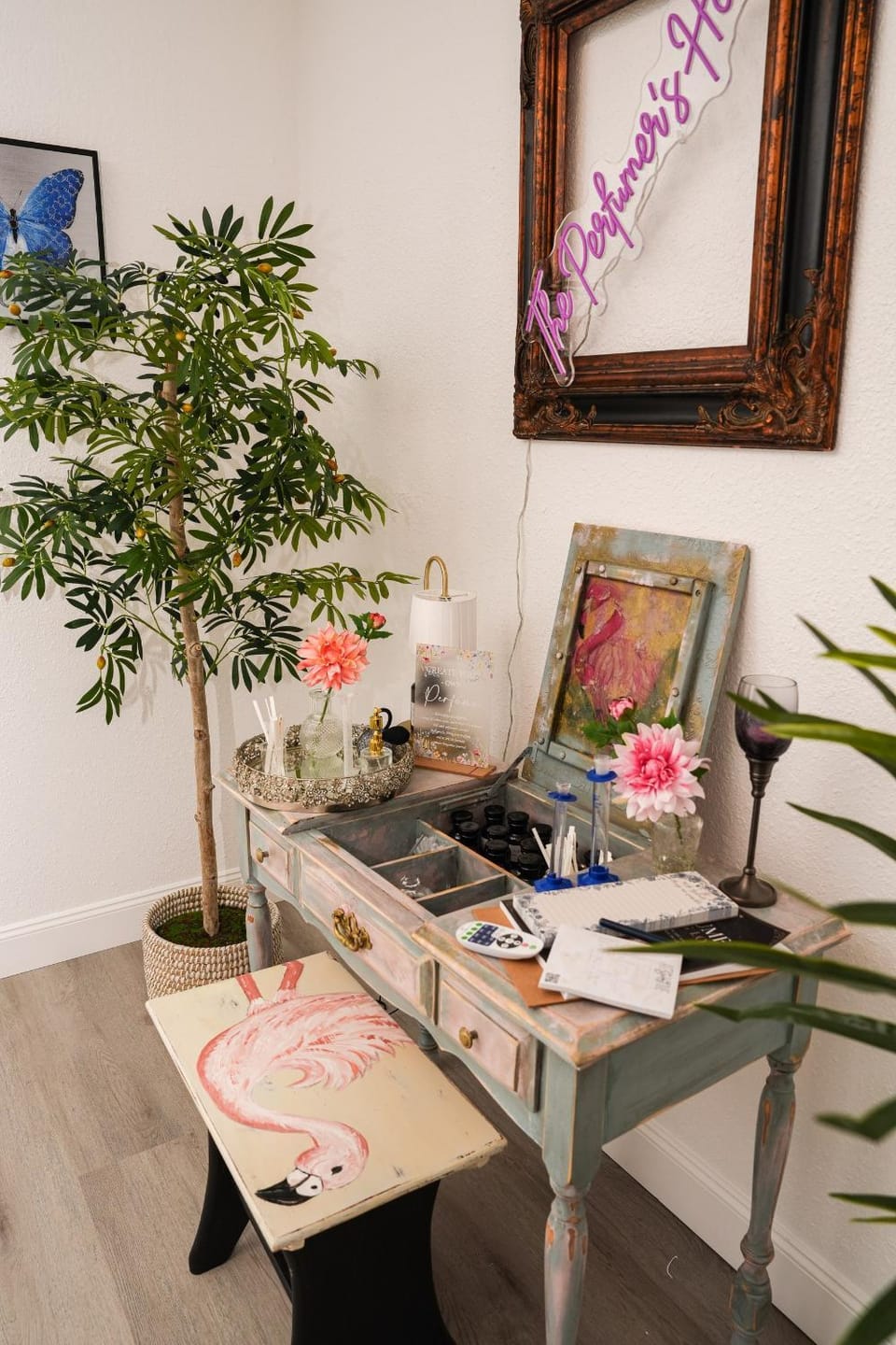 The Perfumers House with Private Pool and Perfume Studio Villa in St Petersburg