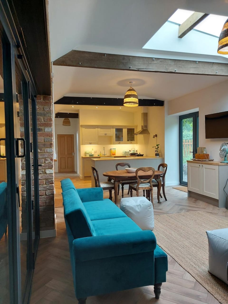 Spacious and Stylish Conversion for 4 people House in Taunton Deane