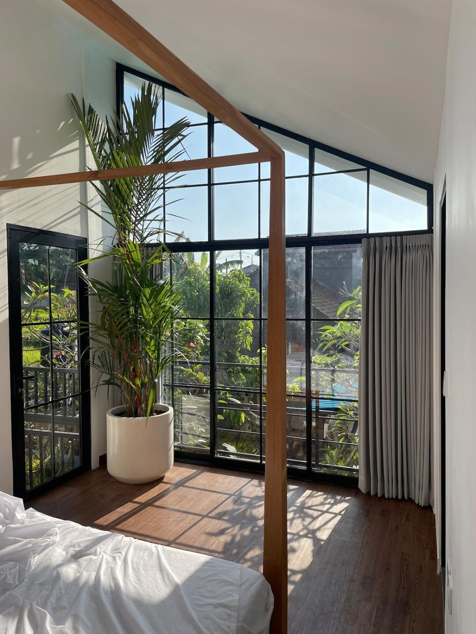 Tropical 3BR Pool Villa near Seminyak & Canggu Apartment in North Kuta